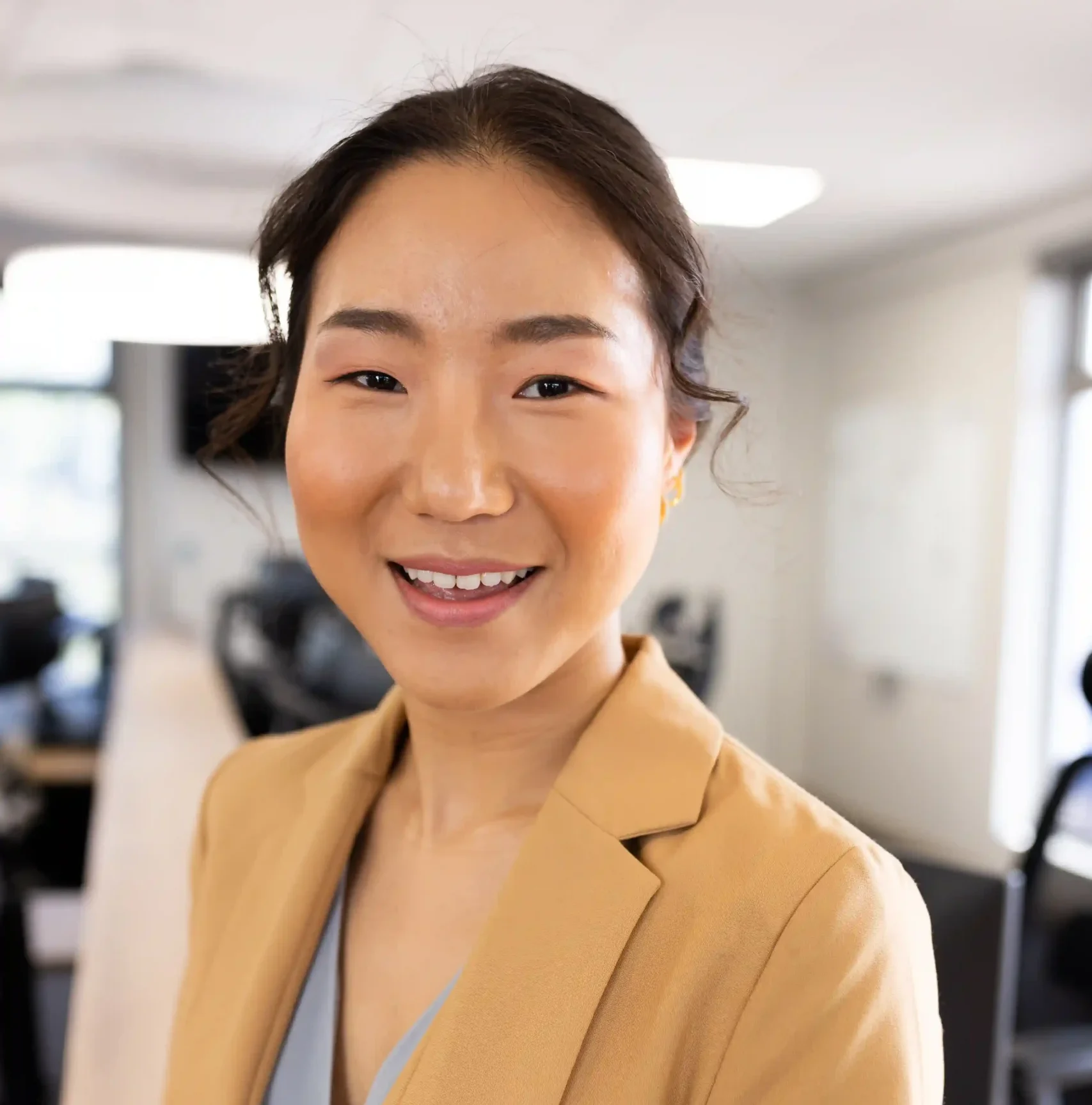 vertical image of happy asian businesswoman lookin 2026 01 09 08 34 52 utc 11zon